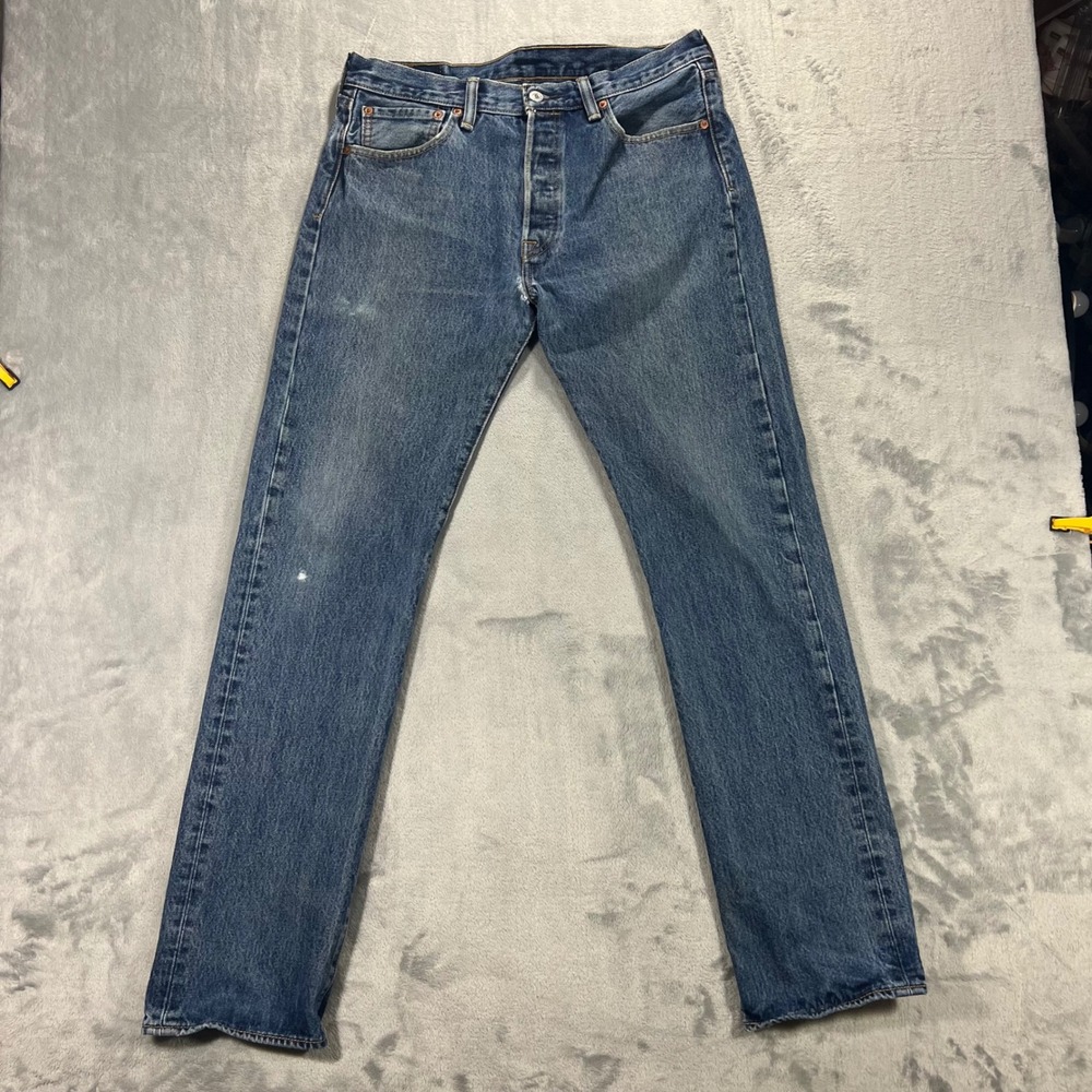 LEVI'S 501 Straight Leg Jeans Mens 33x32‎ Blue Fair Distressed 2016 Button Fly